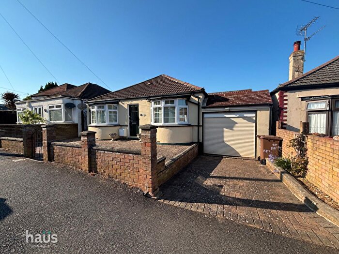 2 Bedroom Detached Bungalow For Sale In Haig Avenue, Rochester, ME1