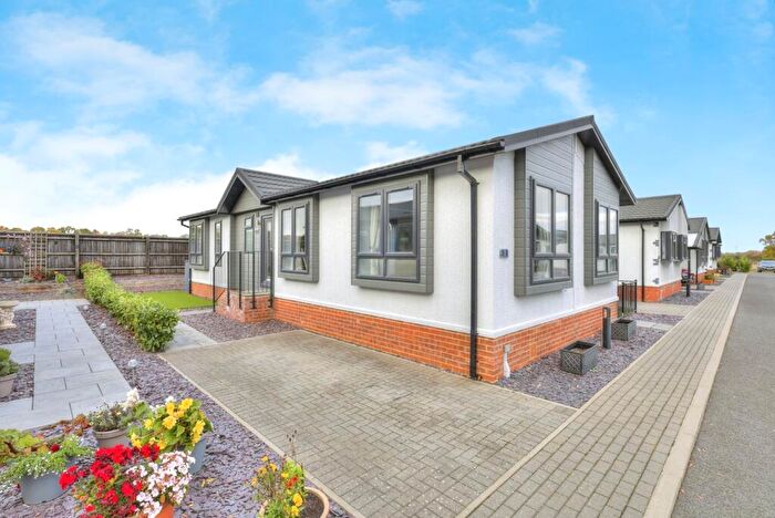 2 Bedroom Detached House For Sale In Grendon Road, Northampton, Northamptonshire, NN6