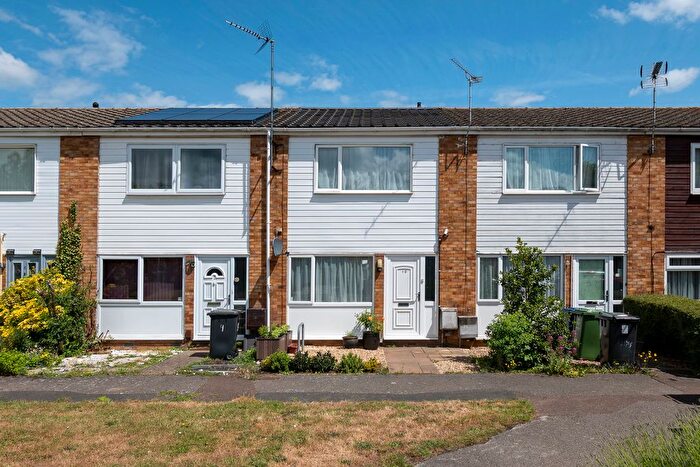 2 Bedroom Terraced House For Sale In Gainsborough Close, Cambridge, CB4