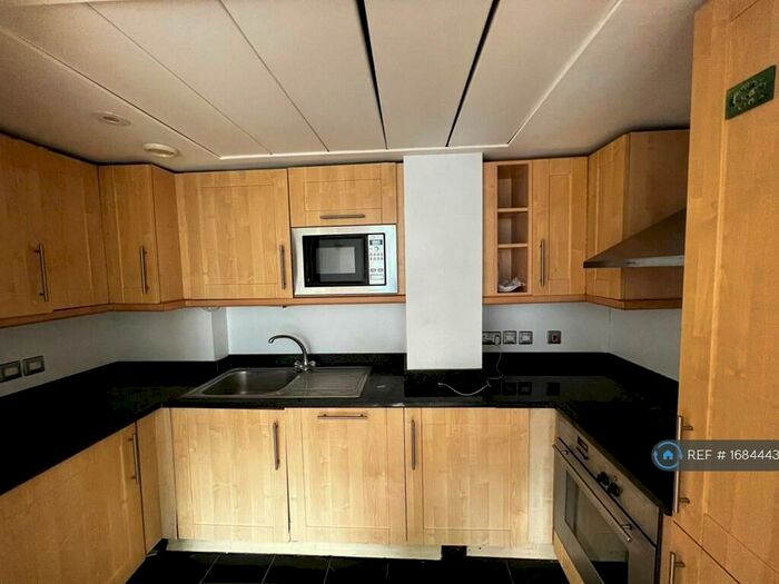 2 Bedroom Flat To Rent In Platinum House, Harrow, HA1