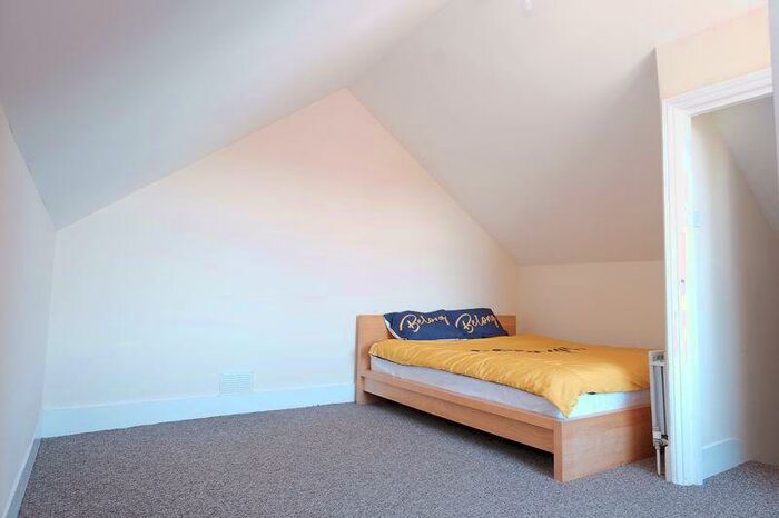 2 Bedroom Flat To Rent In Elm Grove, Brighton, BN2