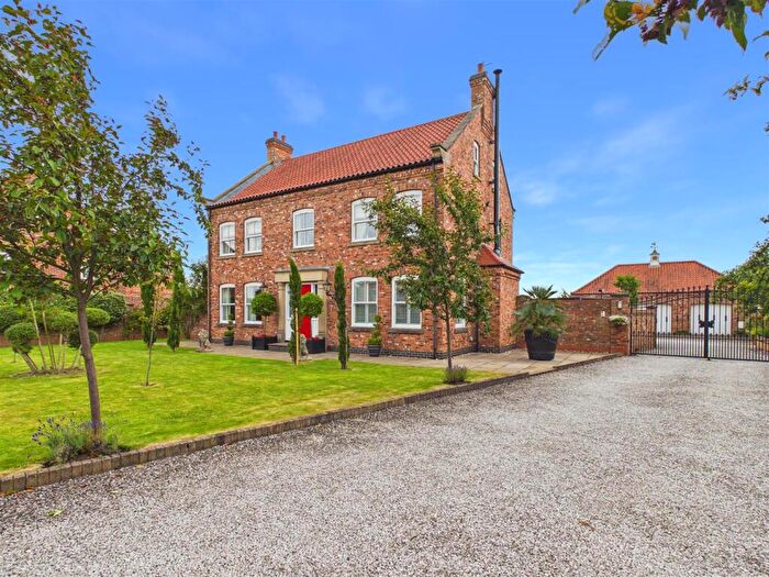 7 Bedroom Detached House For Sale In Old Trough Lane, Sandholme, HU15