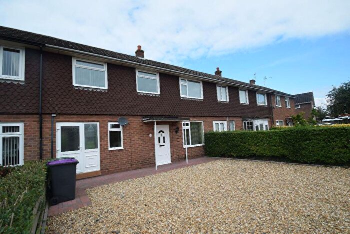 5 Bedroom Terraced House To Rent In Sandiford Crescent, Newport, TF10