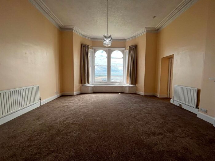 3 Bedroom Flat To Rent In South Road, Weston-Super-Mare, BS23