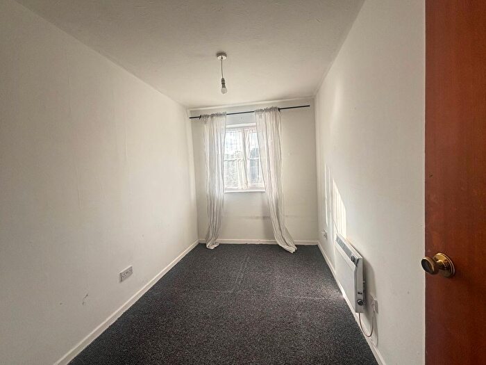 2 Bedroom Flat To Rent In Coptefield Drive, Belvedere, Rl, Uk, DA17