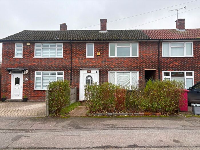 3 Bedroom Terraced House For Sale In Long Furlong Drive, Slough, SL2