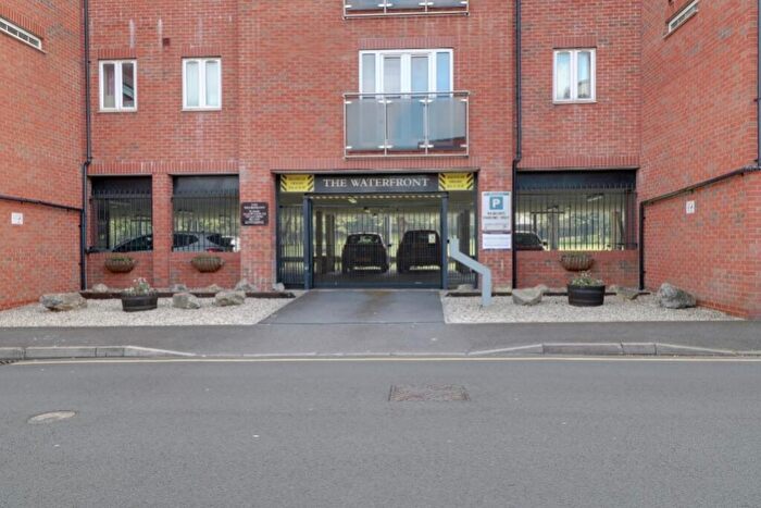 2 Bedroom Flat To Rent In The Waterfront, Welham Street, Grantham, Lincs, NG31