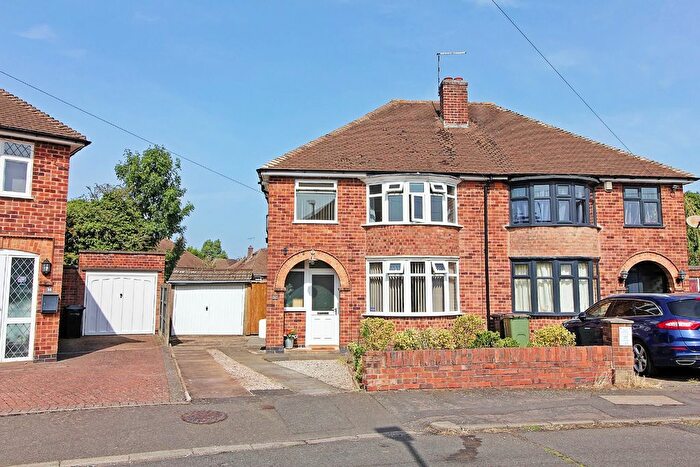 3 Bedroom Semi-detached House For Sale In Denmead Avenue, Wigston, LE18