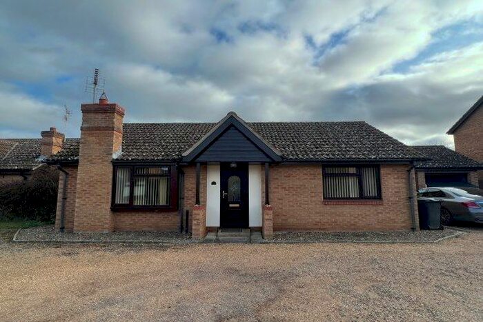 2 Bedroom Bungalow To Rent In Grosvenor House Court, Bury St. Edmunds, IP28