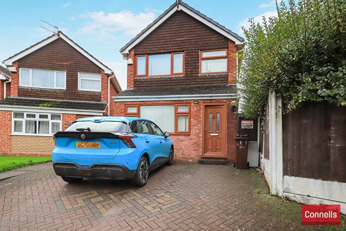 3 Bedroom Detached House For Sale In Birmingham New Road, Bilston, WV14