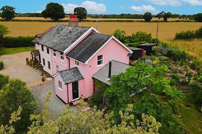 3 Bedroom Semi-Detached House For Sale In Back Road, Hintlesham, IP8