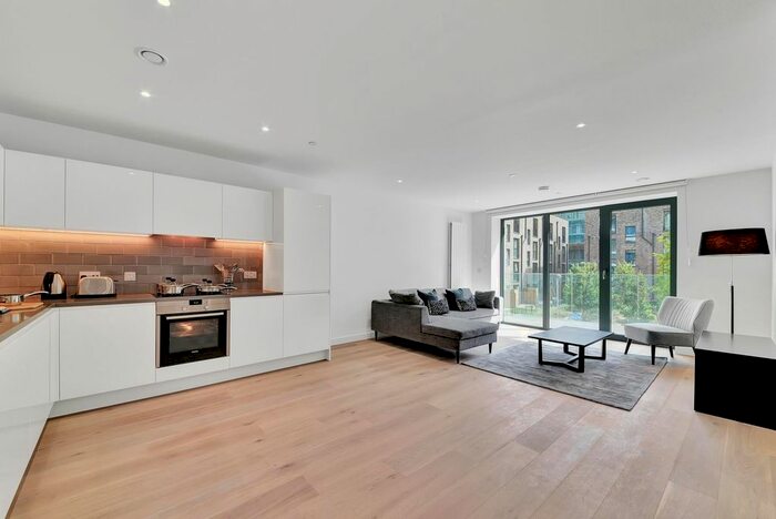 2 Bedroom Flat For Sale In Fairwater House, Royal Wharf, London, E16