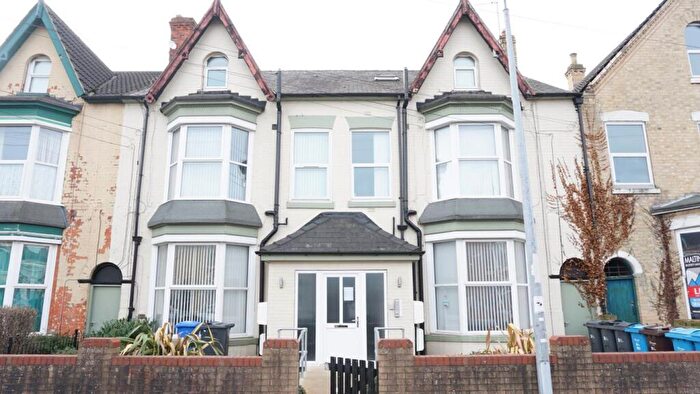 2 Bedroom Flat To Rent In Flat - Westcott Street, Hull, HU8