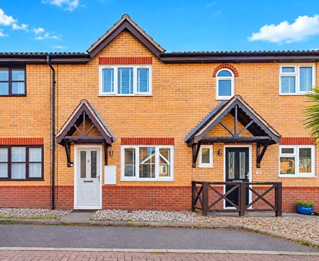 2 Bedroom Terraced House For Sale In Lavender Close, South Ockendon, RM15