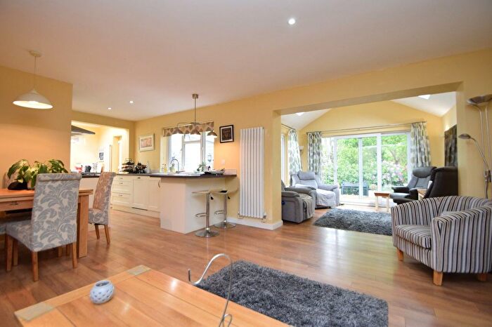 2 Bedroom Bungalow For Sale In Darenth Rise, Chatham, ME5