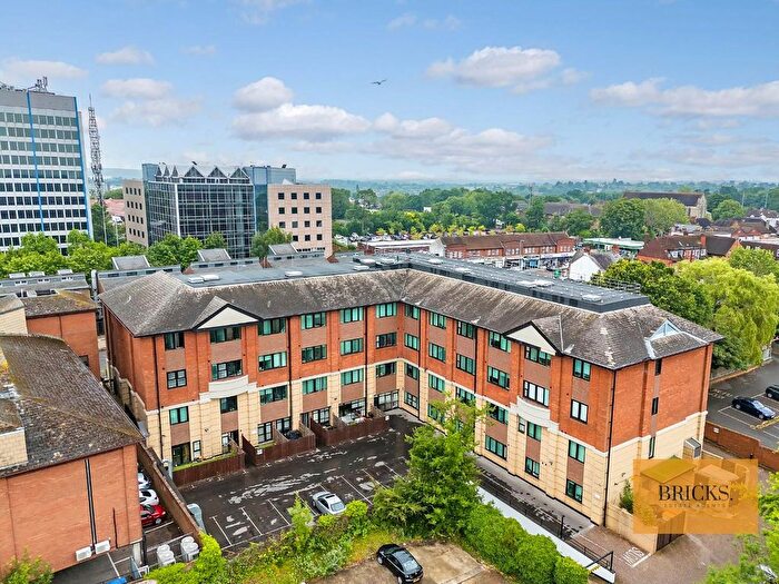 2 Bedroom Flat To Rent In Key Point, High Street, Potters Bar, EN6