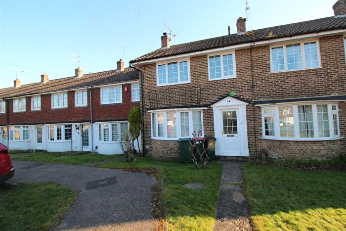 3 Bedroom House To Rent In Lyndhurst Close, Crawley, RH11