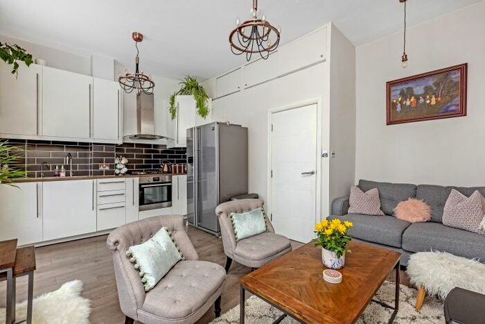 1 Bedroom Flat To Rent In City Road, London, EC1V