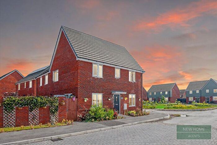 3 Bedroom Semi-Detached House For Sale In Barton Place, Longhedge, Salisbury, SP4
