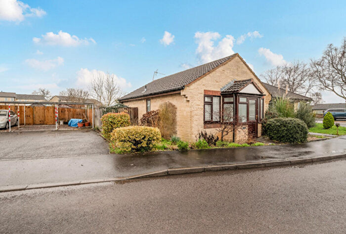 2 Bedroom Bungalow For Sale In Partridge Close, Stonehouse, Gloucestershire, GL10