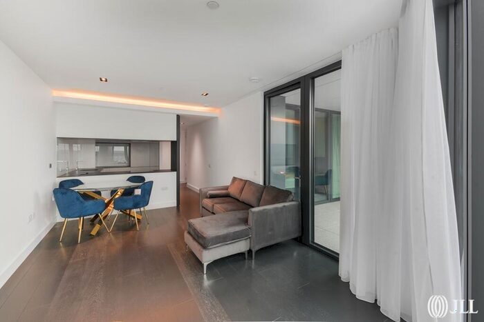 2 Bedroom Flat To Rent In Amory Tower Marsh Wall, E14