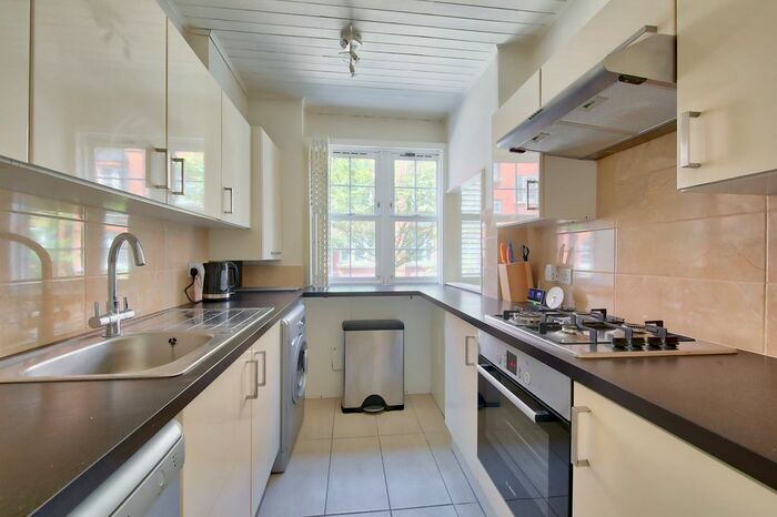 2 Bedroom Flat To Rent In Page Street, London, SW1P