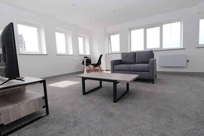 1 Bedroom Flat To Rent In George Street, Hull, HU1