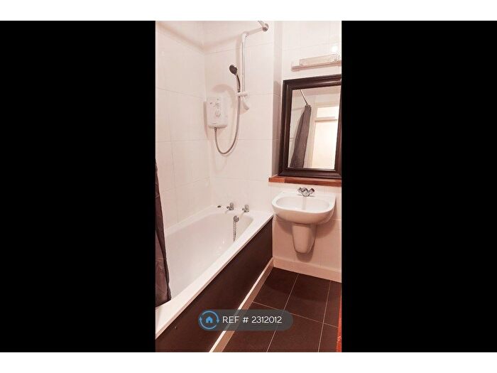 1 Bedroom Flat To Rent In Melford Court, Sutton, SM2