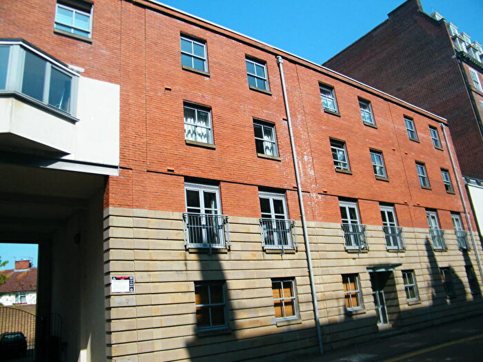 2 Bedroom Apartment To Rent In St James Mansions, Cardiff, CF10