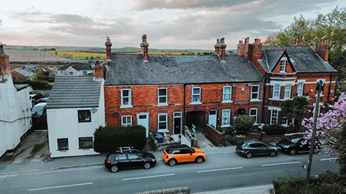 4 Bedroom Terraced House To Rent In Kirkgate, LS25