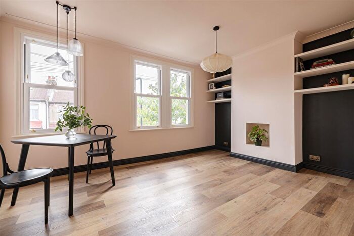 2 Bedroom Flat To Rent In Somers Road, London, E17