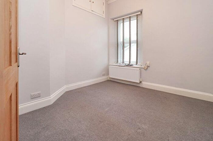 2 Bedroom Flat To Rent In Bellevue Road, Clevedon, BS21