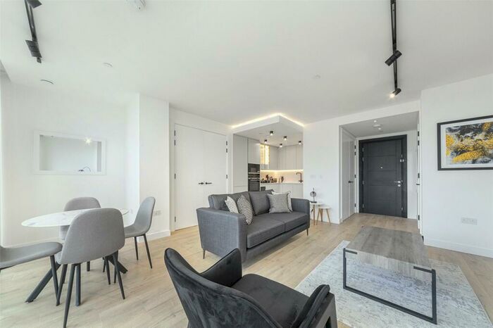 1 Bedroom Apartment To Rent In Bollinder Place, London, EC1V