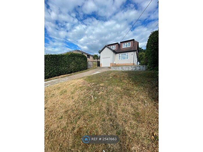 4 Bedroom Detached House To Rent In Snodhurst Avenue, Chatham, ME5