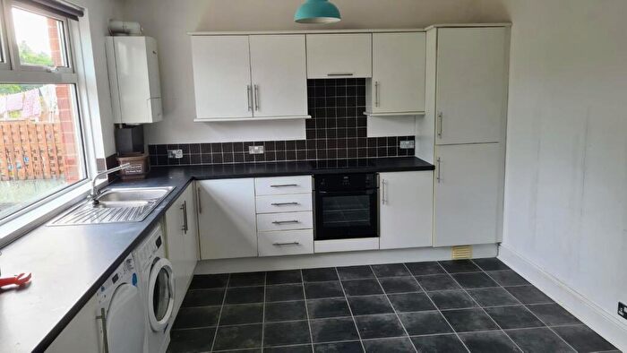 3 Bedroom Terraced House To Rent In Nibley Road, Bristol, BS11