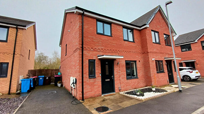 3 Bedroom Semi Detached House For Sale In Arley Street, Little Hulton, M38