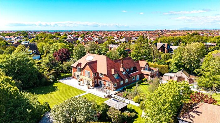 6 Bedroom Detached House For Sale In Holmefield Avenue, Thornton-Cleveleys, Lancashire, FY5