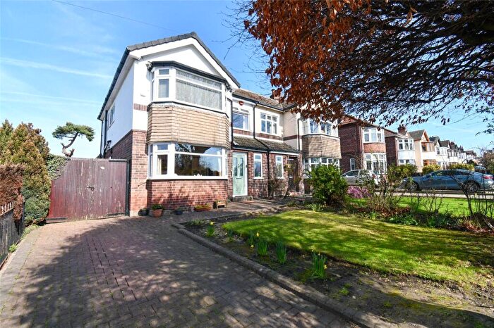 4 Bedroom Semi Detached House For Sale In Woodchurch Road, Prenton, Wirral, CH43