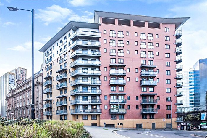 2 Bedroom Flat For Sale In Parkers Apartments, Corporation Street, Manchester, Greater Manchester, M4