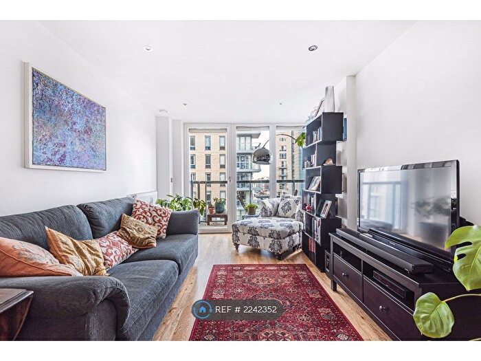 2 Bedroom Flat To Rent In Dowells Street, London, SE10