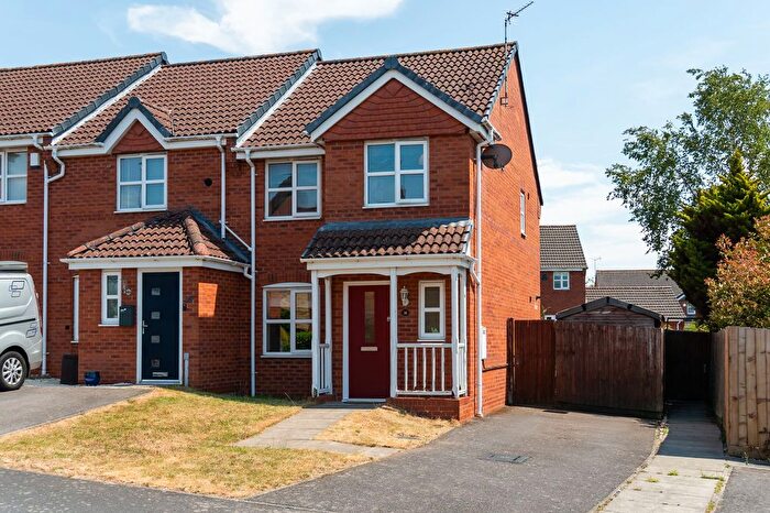 3 Bedroom Semi-detached House For Sale In The Pastures, Oadby, LE2