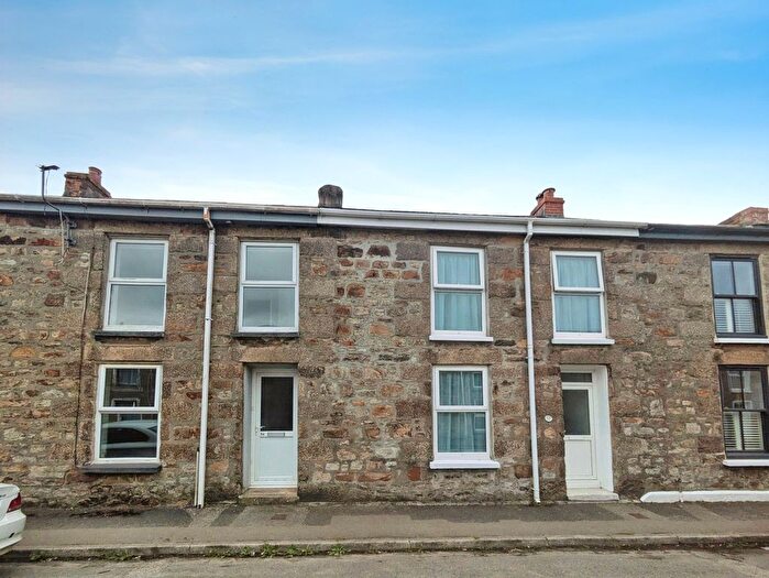 2 Bedroom Cottage For Sale In Carnarthen Street, Camborne, Cornwall, TR14