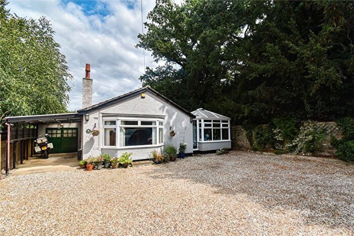 3 Bedroom Bungalow To Rent In High Street, Cottenham, Cambridge, CB24