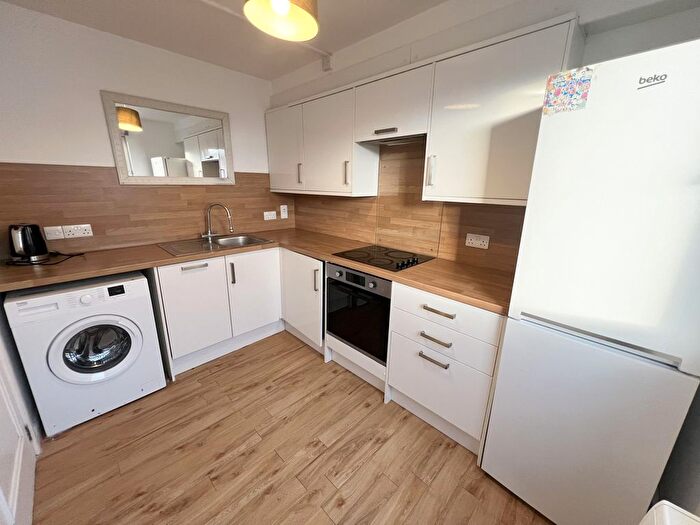 2 Bedroom Flat To Rent In Hardgate, Aberdeen, AB10