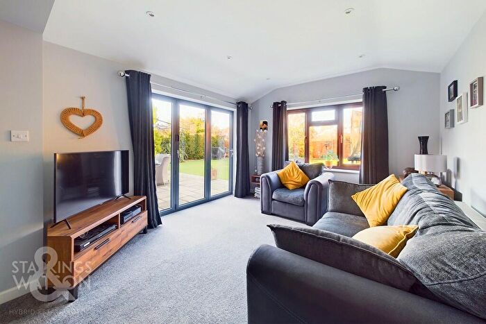 4 Bedroom Detached House For Sale In Church Meadow, Alpington, Norwich, NR14