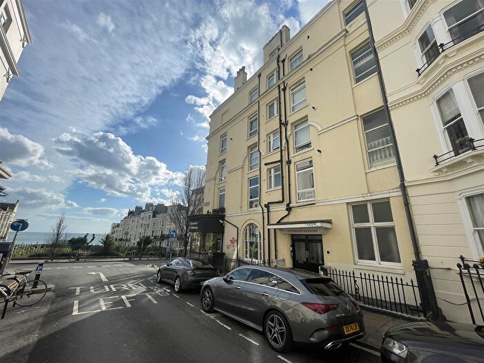 1 Bedroom Flat To Rent In Devonshire Mansions, Devonshire Place, Brighton, BN2