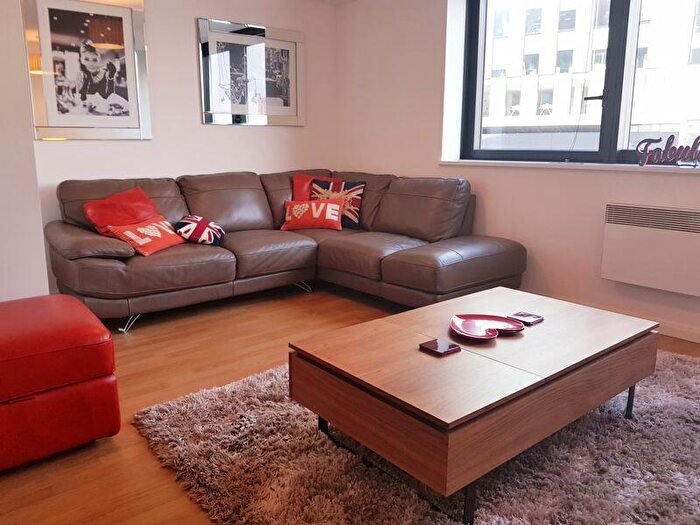 2 Bedroom Apartment To Rent In Mann Island, Liverpool, L3