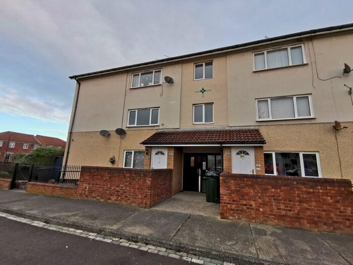 2 Bedroom Flat To Rent In Charnwood Avenue, Longbenton, Newcastle Upon Tyne NE12