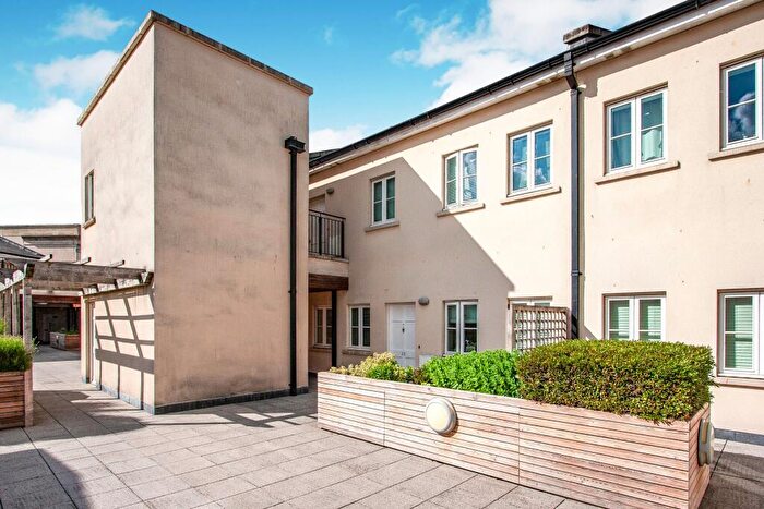 2 Bedroom Flat To Rent In Philip Street, Bath, BA1