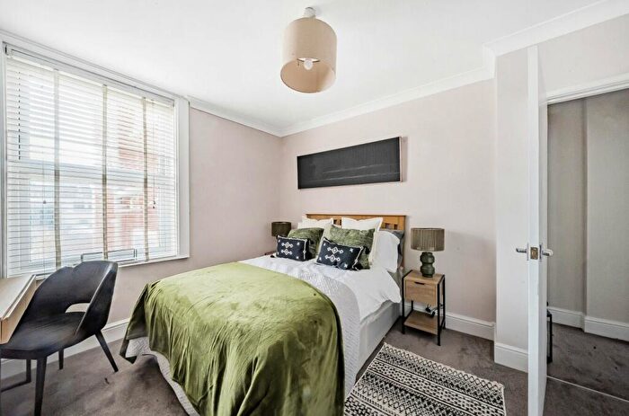 1 Bedroom Flat To Rent In Richmond Road, Southampton, Hampshire, SO15